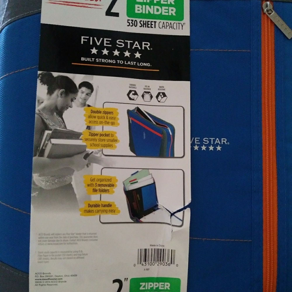 Five Star 2" Zipper Binder w/3 rings & 530 sheets